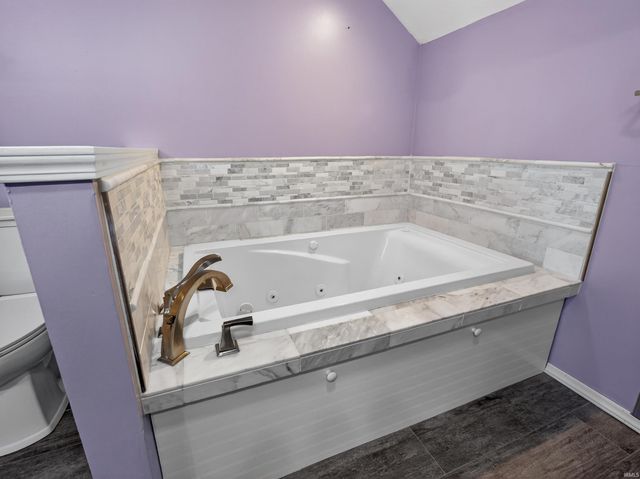 3018 Trappers Cove, Huntington, IN 46750