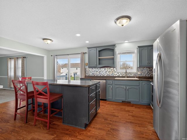 3018 Trappers Cove, Huntington, IN 46750