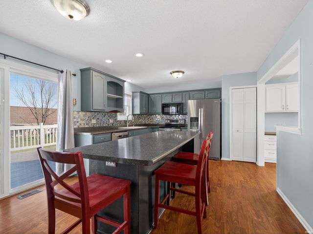 3018 Trappers Cove, Huntington, IN 46750