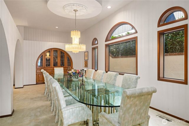 6669 N NE Windermere Road, Seattle, WA 98115