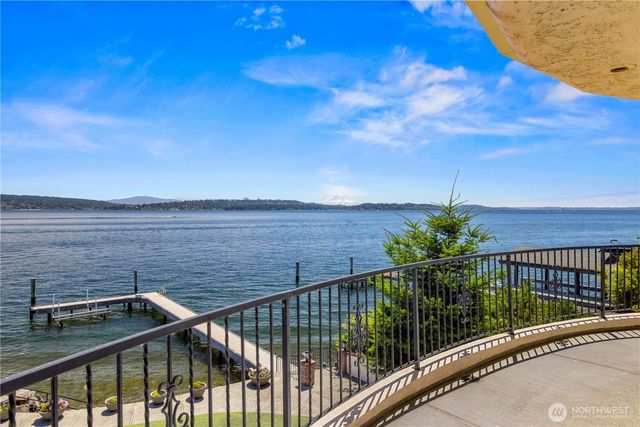 6669 N NE Windermere Road, Seattle, WA 98115