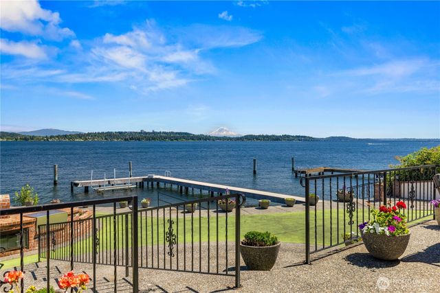 6669 N NE Windermere Road, Seattle, WA 98115