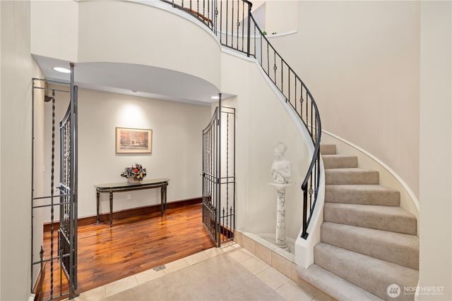 6669 N NE Windermere Road, Seattle, WA 98115