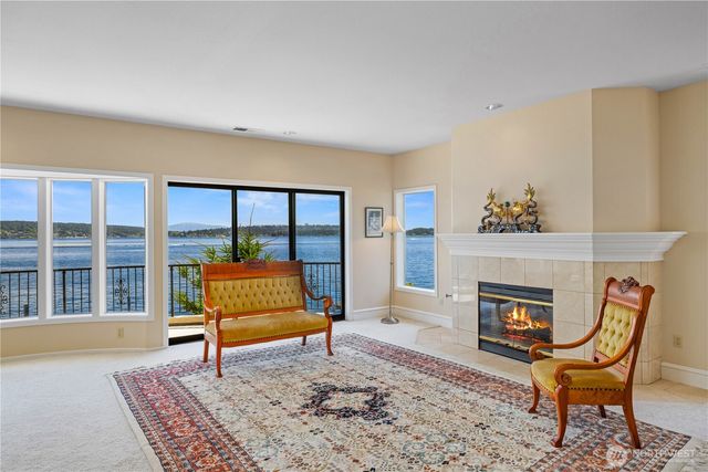 6669 N NE Windermere Road, Seattle, WA 98115