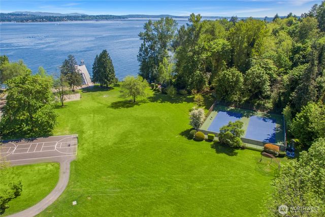 6669 N NE Windermere Road, Seattle, WA 98115