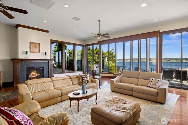 6669 N NE Windermere Road, Seattle, WA 98115