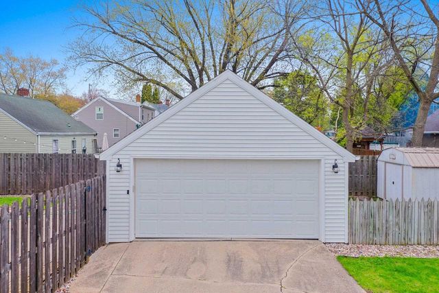 1609 W SPRING STREET, Appleton, WI 54914