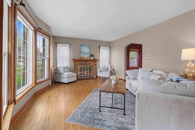 1609 W SPRING STREET, Appleton, WI 54914