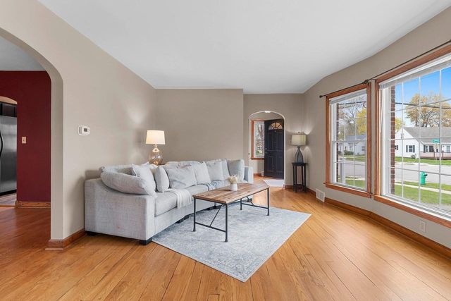 1609 W SPRING STREET, Appleton, WI 54914