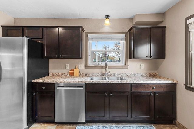 1609 W SPRING STREET, Appleton, WI 54914
