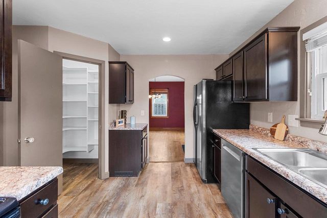 1609 W SPRING STREET, Appleton, WI 54914