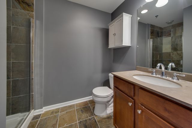828 W GRACE Street 502, Chicago, IL 60613
