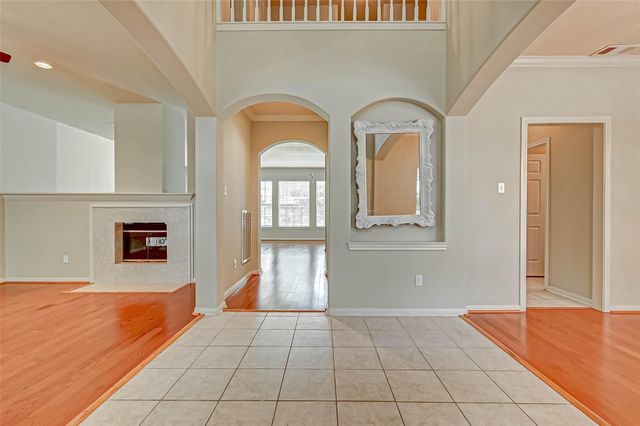 12419 Shadycrest Drive, Houston, TX 77082