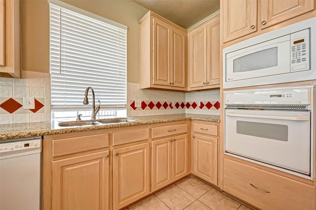 12419 Shadycrest Drive, Houston, TX 77082