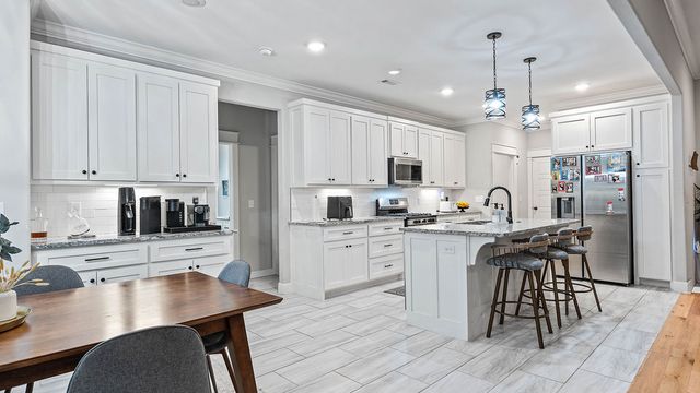 3 Donington Circle, Bella Vista, AR 72714