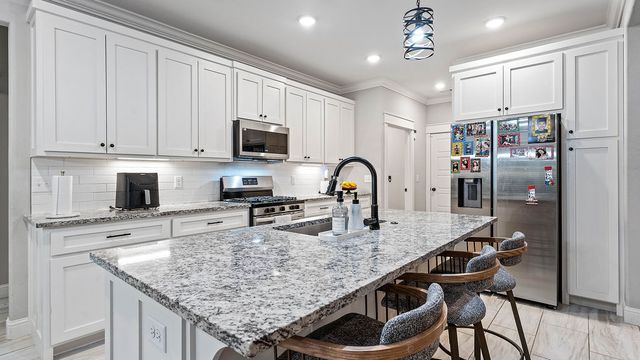 3 Donington Circle, Bella Vista, AR 72714