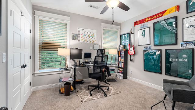 3 Donington Circle, Bella Vista, AR 72714