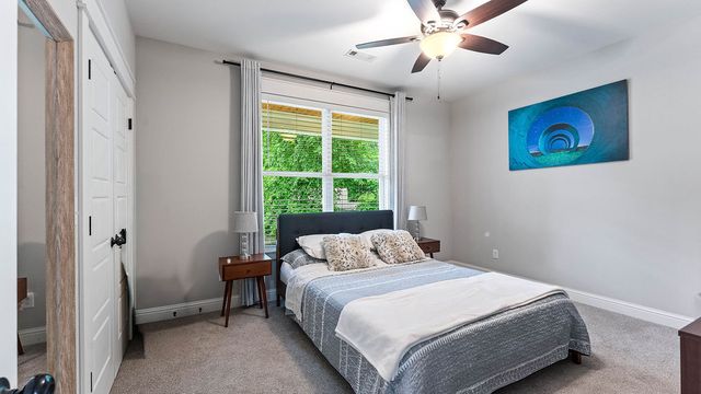 3 Donington Circle, Bella Vista, AR 72714