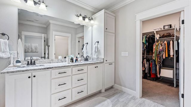 3 Donington Circle, Bella Vista, AR 72714