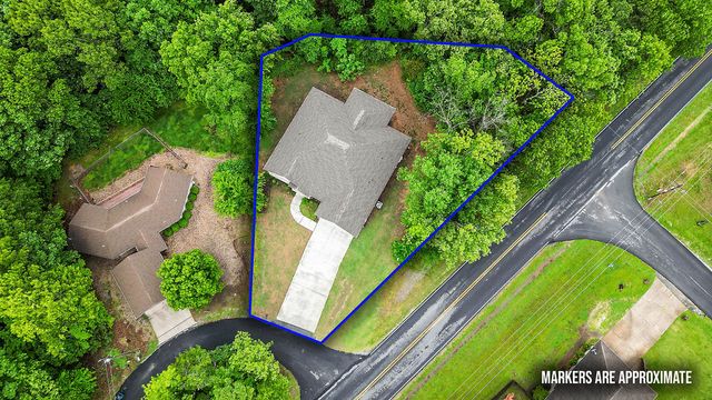 3 Donington Circle, Bella Vista, AR 72714
