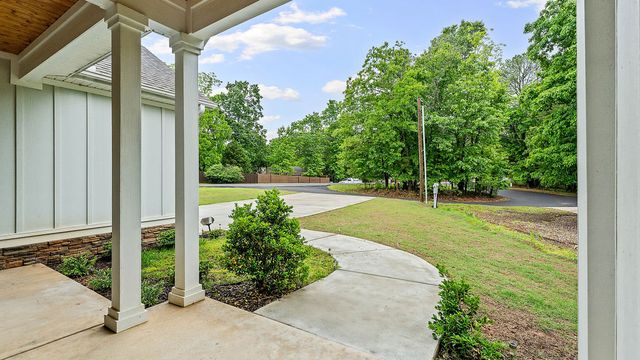 3 Donington Circle, Bella Vista, AR 72714