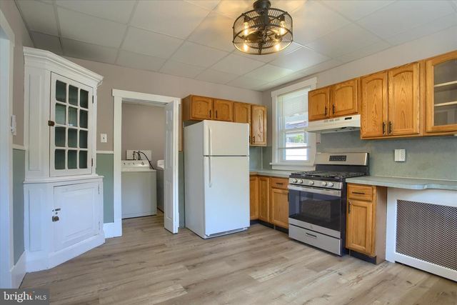 35 S HOFFMAN BLVD, Ashland, PA 17921
