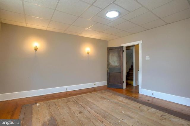 35 S HOFFMAN BLVD, Ashland, PA 17921