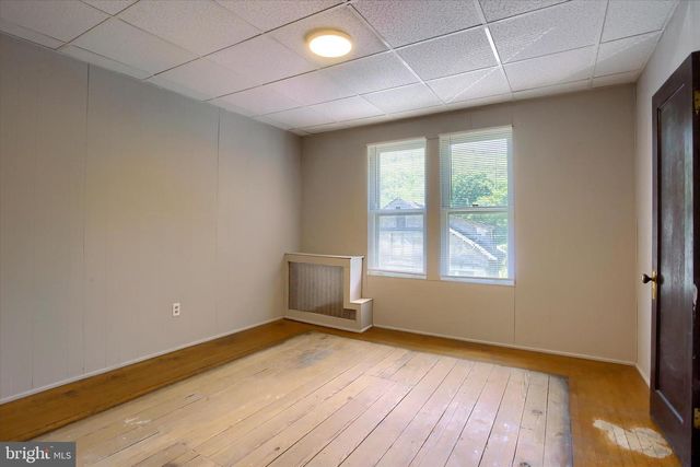 35 S HOFFMAN BLVD, Ashland, PA 17921