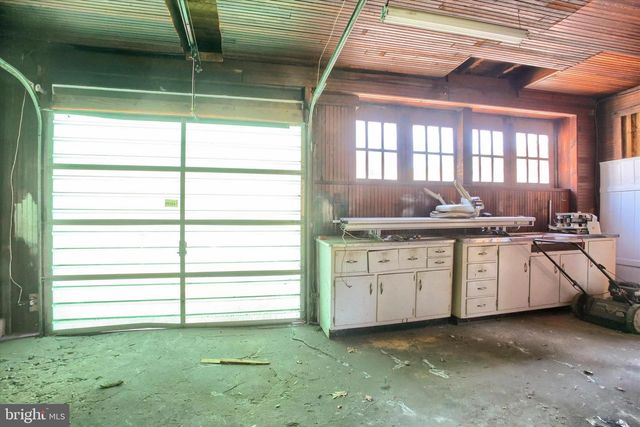 35 S HOFFMAN BLVD, Ashland, PA 17921