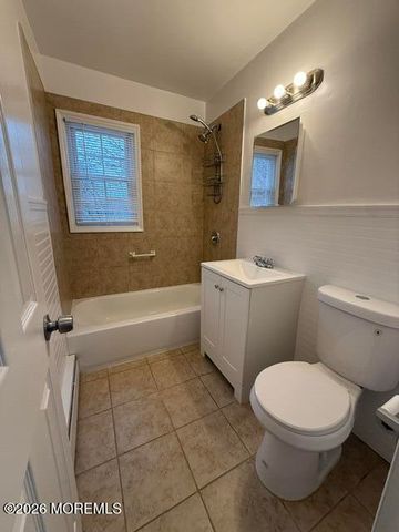 64 Stonehurst Boulevard E, Freehold, NJ 07728