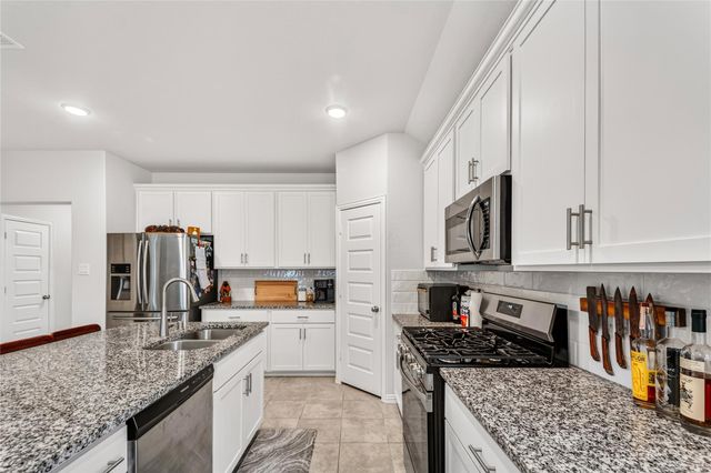 32239 Cedar Crest Drive, Waller, TX 77484