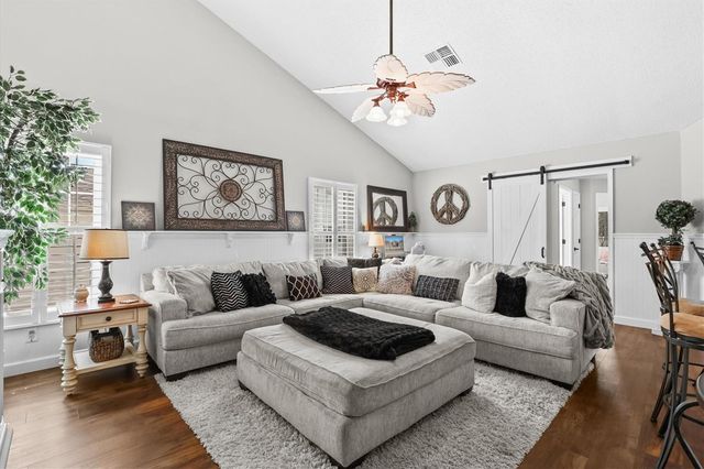 1049 LARKIN ROAD, Spring Hill, FL 34608