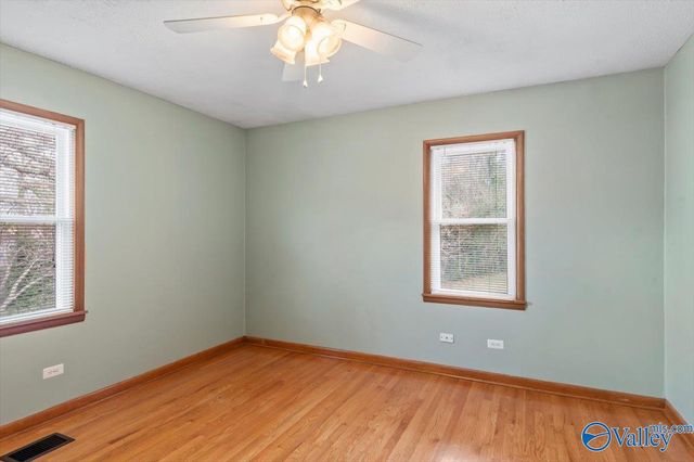 1532 Circle Drive, Guntersville, AL 35976