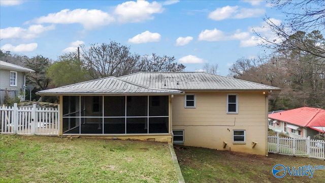 1532 Circle Drive, Guntersville, AL 35976