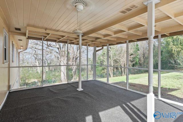 1532 Circle Drive, Guntersville, AL 35976