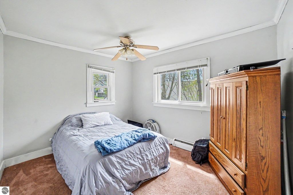Image 11 of property listing at 133 Allen Avenue, Alma, MI 48801
