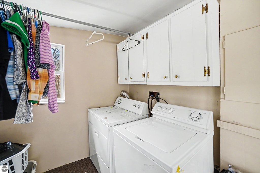 Image 13 of property listing at 133 Allen Avenue, Alma, MI 48801