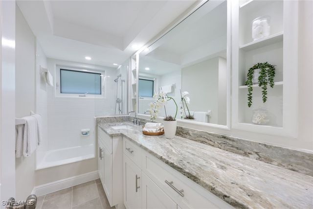 79 Burning Tree DR, Naples, FL 34105