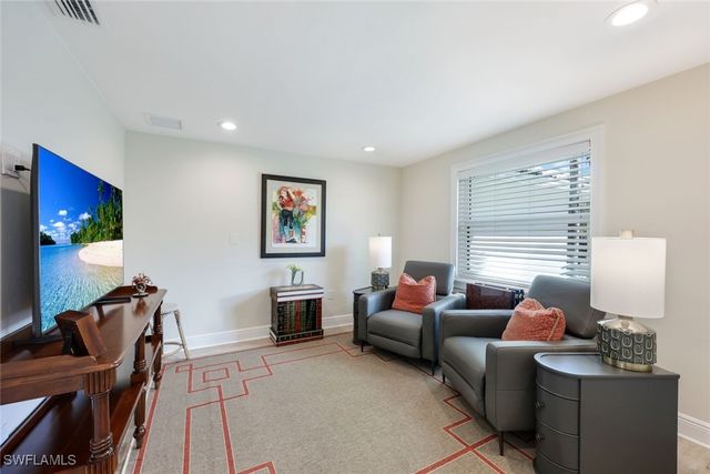 79 Burning Tree DR, Naples, FL 34105