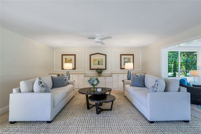 79 Burning Tree DR, Naples, FL 34105