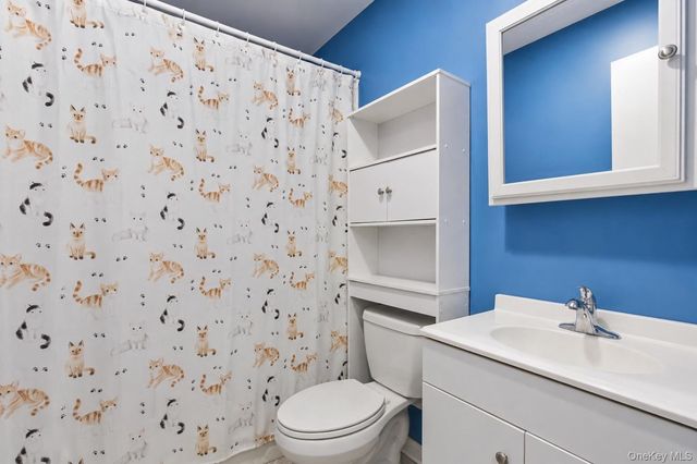 120 Morris Avenue, Farmingville, NY 11738