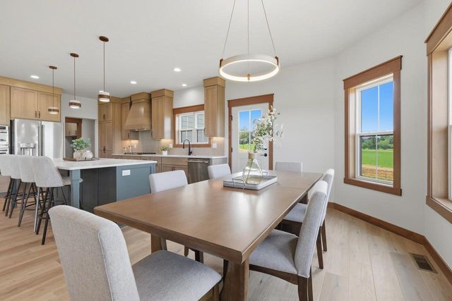 6651 Lucas Lane, Sun Prairie, WI 53598