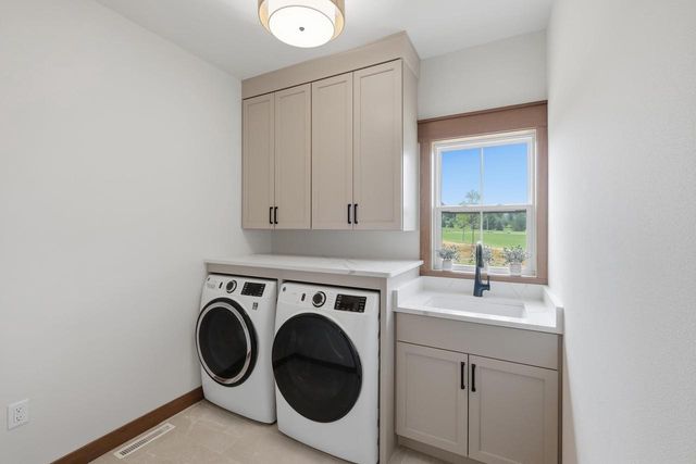 6651 Lucas Lane, Sun Prairie, WI 53598