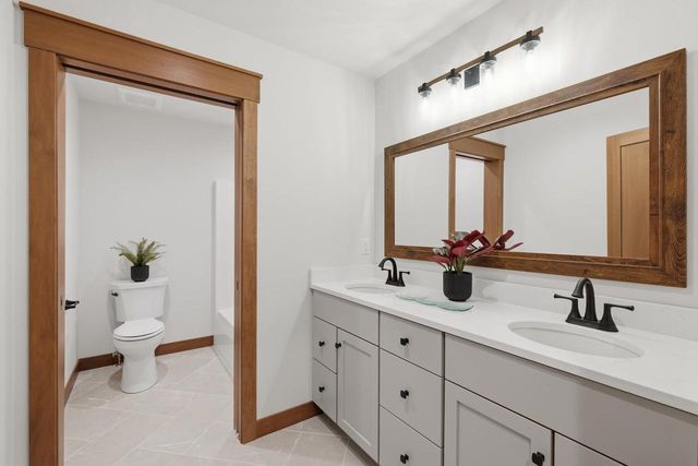6651 Lucas Lane, Sun Prairie, WI 53598