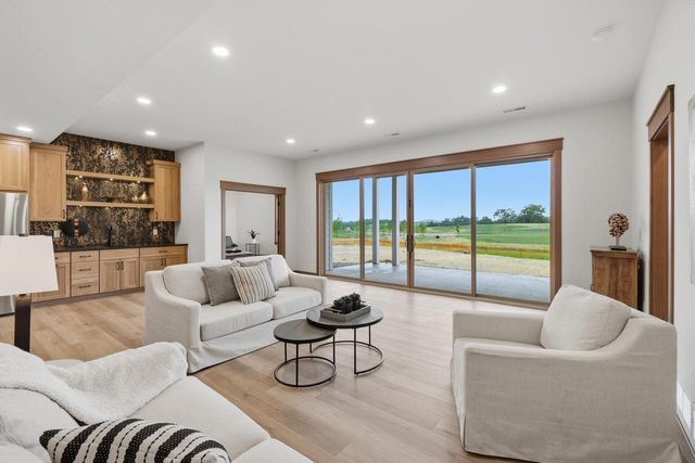 6651 Lucas Lane, Sun Prairie, WI 53598