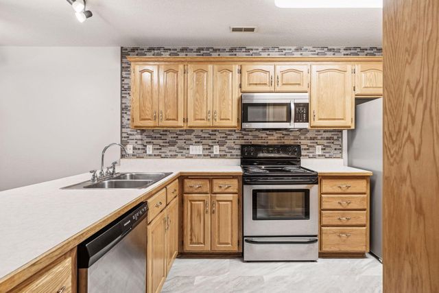 1012 18th Avenue SE, Forest Lake, MN 55025