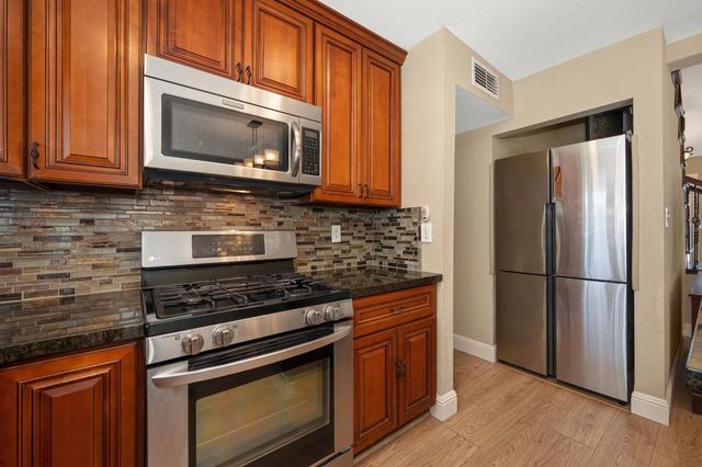 5673 Mesa Verde Cir, Rocklin, CA 95677