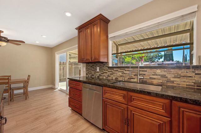 5673 Mesa Verde Cir, Rocklin, CA 95677