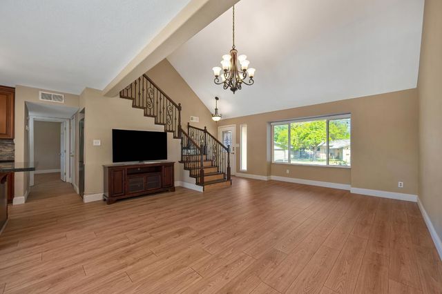 5673 Mesa Verde Cir, Rocklin, CA 95677