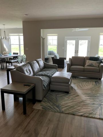 6682 Sky Drive, Schererville, IN 46375